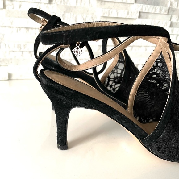 BLACK Lace Heels - size 7 - Picture 5 of 6